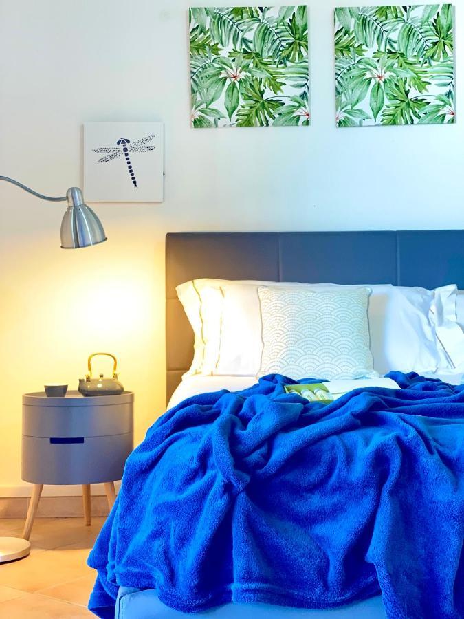 Homey Experience - Navy Sea View Apartments Ольбия Номер фото