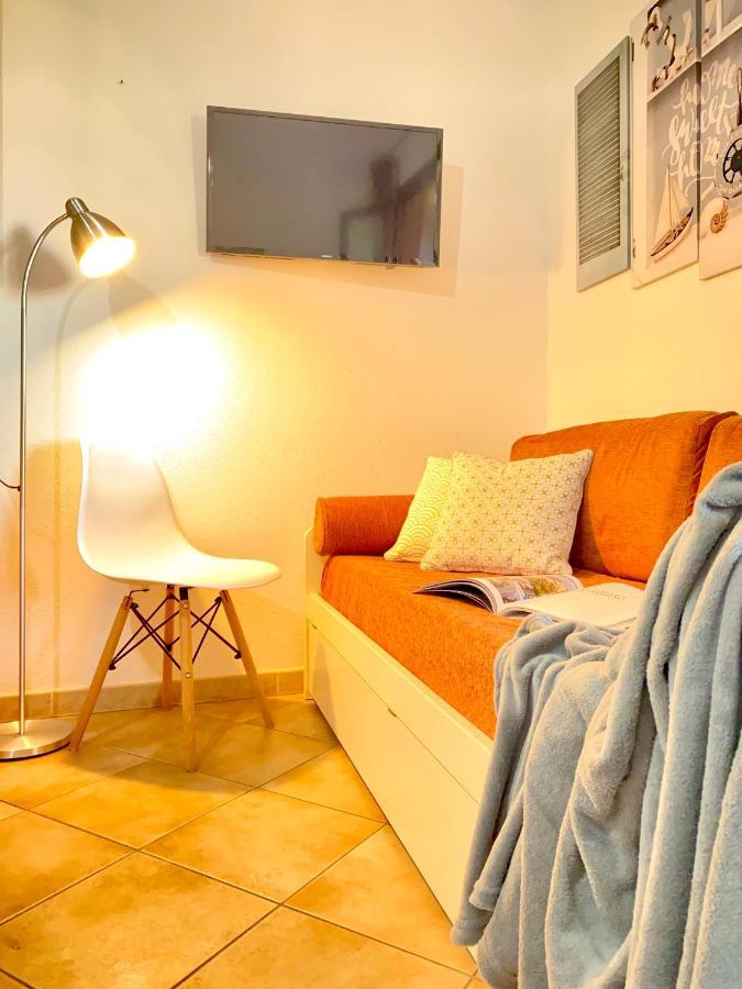 Homey Experience - Navy Sea View Apartments Ольбия Экстерьер фото